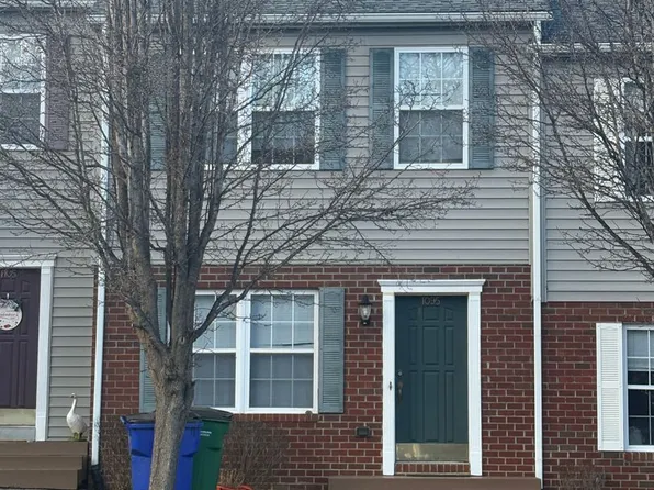 1085 Oak Tree Blvd NW, Christiansburg, VA 24073