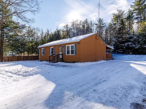 690 Clark St, Gardner, MA 01440