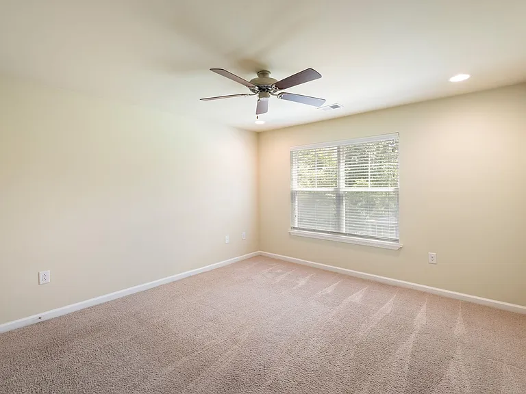 1810 Candlewood Ct #102 — Photo 13