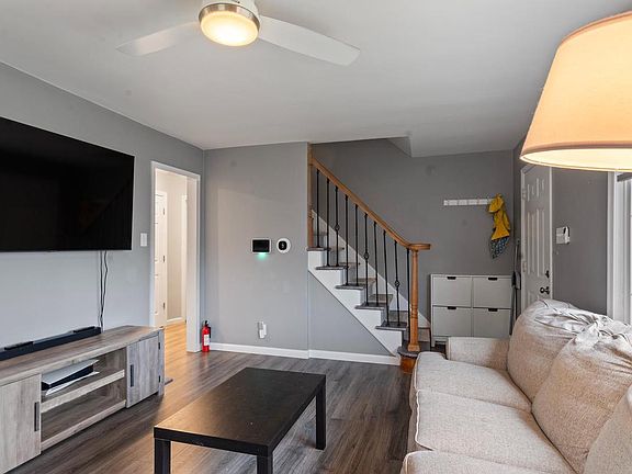 5th image of 604 Schiller Ave