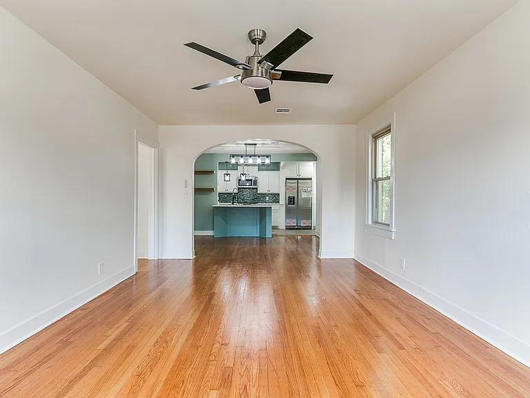 1805 N Gatewood Ave — Photo 18