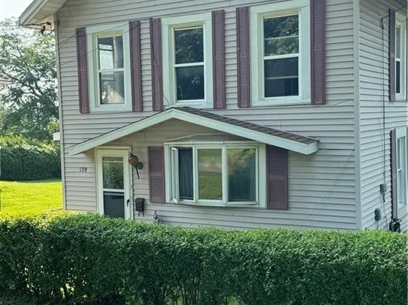 139 Fayette St, Lockport, NY 14094