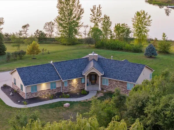 23054 Chamois Cir, Glenwood, IA 51534