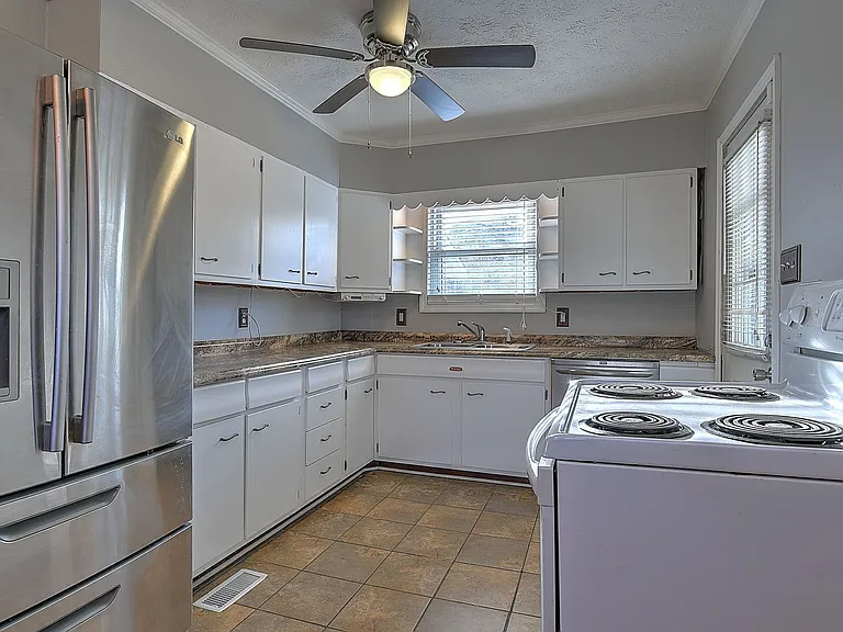 4151 Cameron Rd — Photo 3