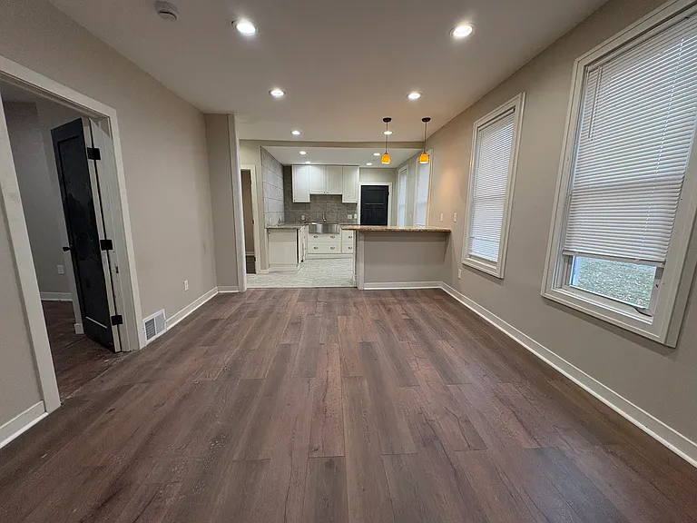 908 W Hadley St #908A — Photo 2