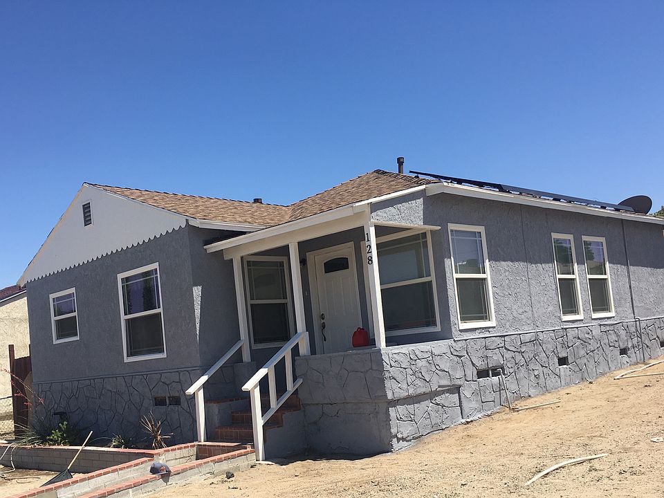 1st image of 128 W Desert View Dr