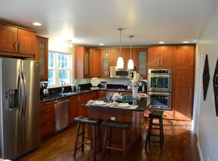 45 Oakwood Dr, Chapel Hill, NC 27517