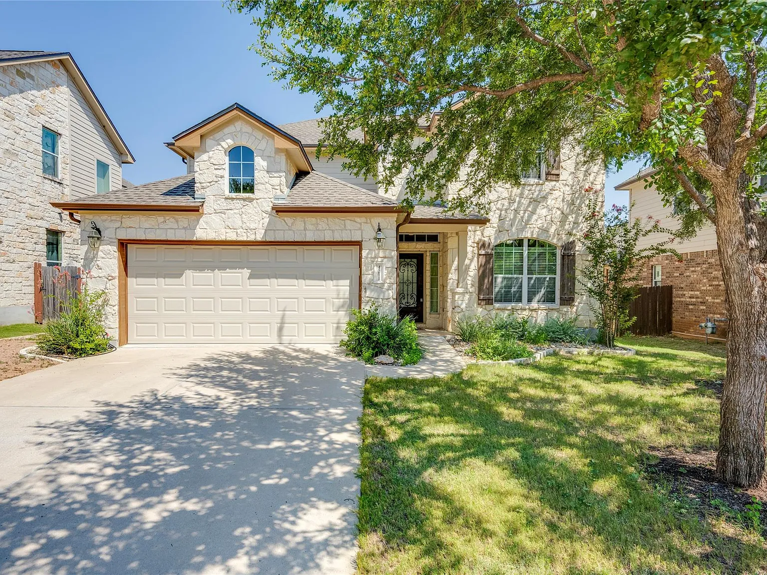 5 bed, 4.0 bath, 3107 sqft, $3,200 — Photo 4