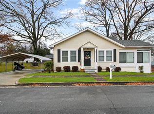 3 S 3rd St SE, Lindale, GA 30147