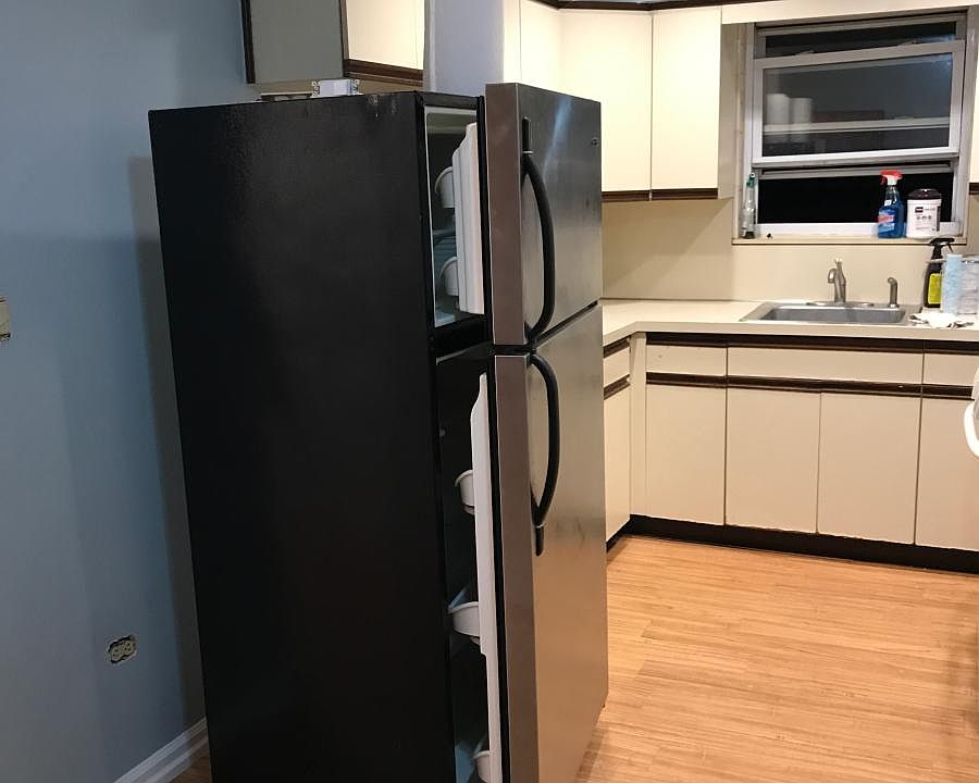 1st image of 2535 Colden Ave #2