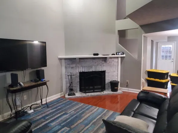 213 Pleasant Pointe Dr, Lexington, KY 40517