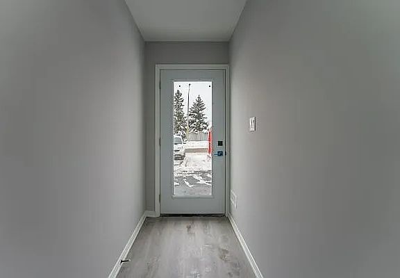 2nd image of 312 Waterloo Dr #2