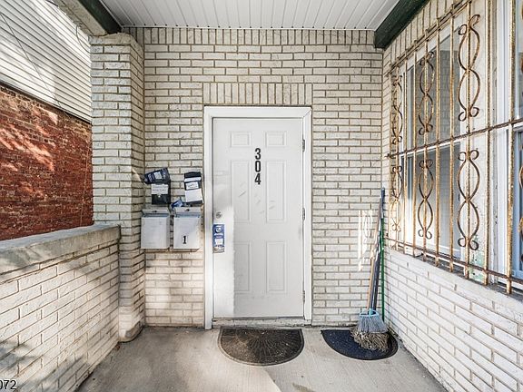 2nd image of 304 Ridgewood Ave