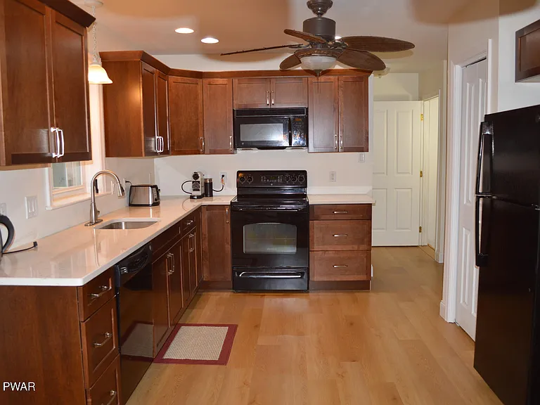 192 George Dr — Photo 7