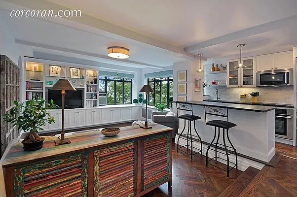 Sold by Corcoran | media 3