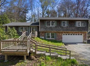 508 Hope Rd, Camden, ME 04843