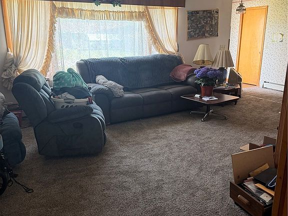 2nd image of 113 Sprankle St NE
