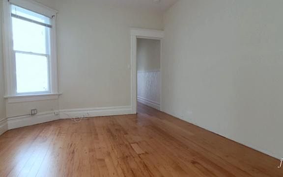 3rd image of 3943 18th St #3945