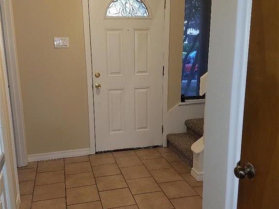 2nd image of 527 Campana Ct