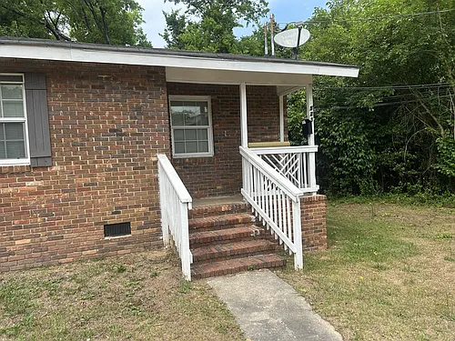 523 Cleveland St Photo 1