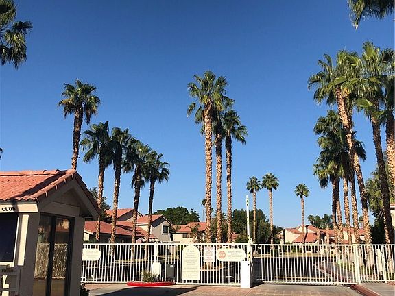 3rd image of 6065 Montecito Dr Unit 6