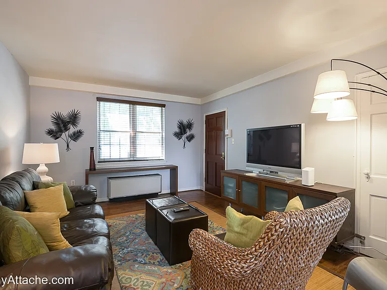 10 Ashby St — Photo 3