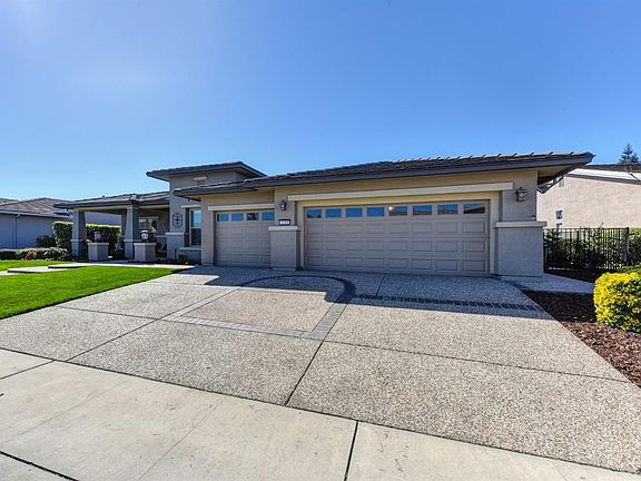 2nd image of 1389 Lasso Lake Ln