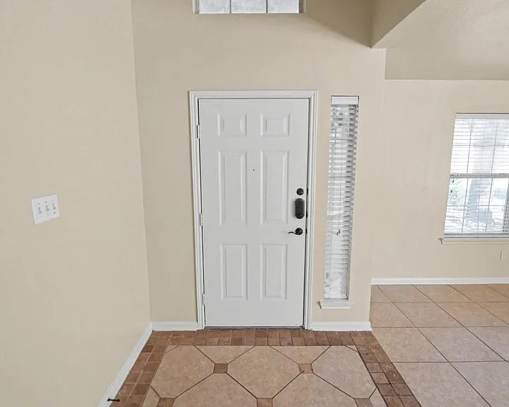 194 Laceleaf Ln — Photo 8