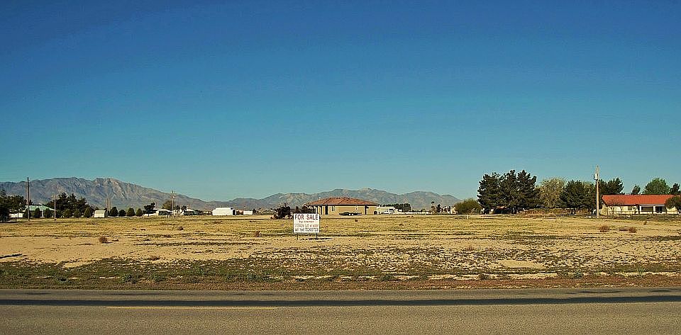 1st image of 2890 S Rainbow Ave