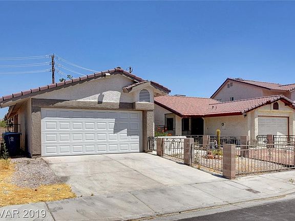 2nd image of 3920 Tatiana St