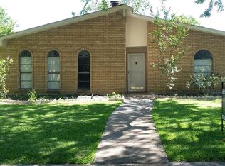 8818 Vernon Dr, Rowlett, TX 75088