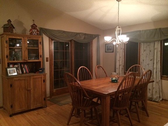 4th image of 29885 Kishwaukee Dr