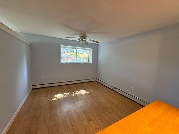 5th image of 27 Senee Ct #27