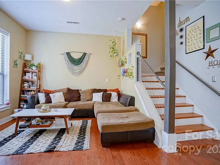 3427 Steel Yard Ct — Photo 3