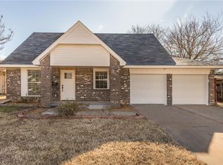 3404 Hillside Dr, Del City, OK 73115