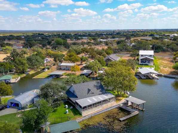 116 Shady Circle Drive, Sunrise Beach, TX 78643