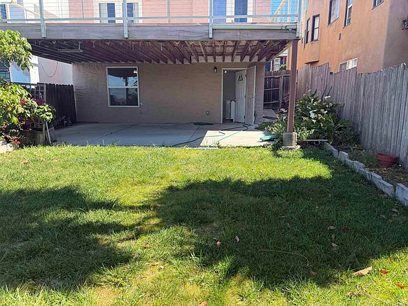 5th image of 3281 Madera Ave
