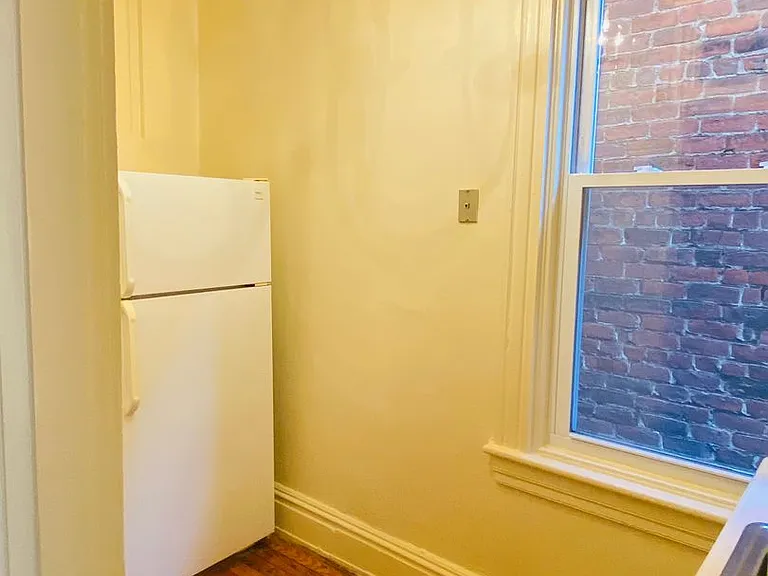 2525 Park Avenue — Photo 10