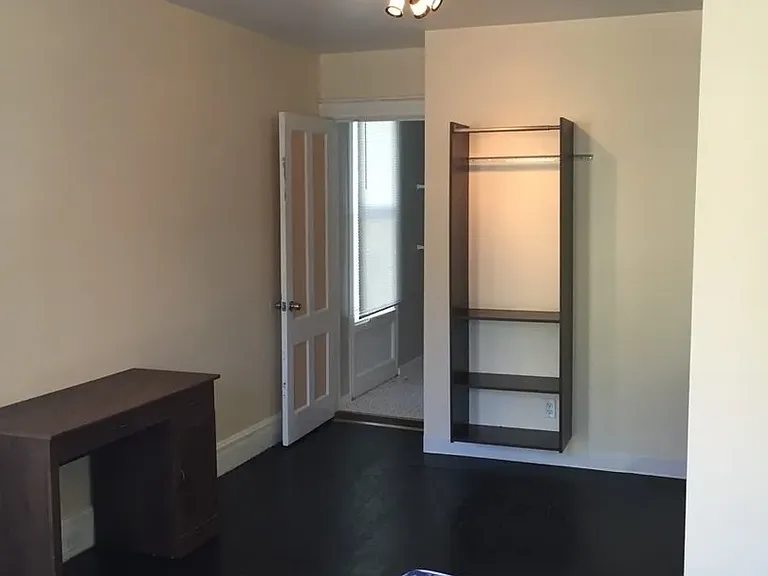 521 E State St #1A — Photo 6
