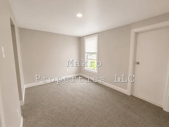 634 Broadway #1/2, Hanover, PA 17331