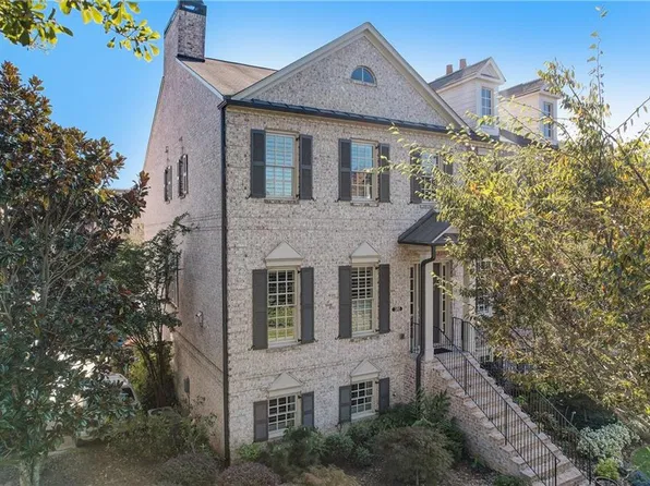 380 Rose Garden Ln, Alpharetta, GA 30009