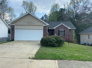 940 Sandstone Ln, Auburn, AL 36830