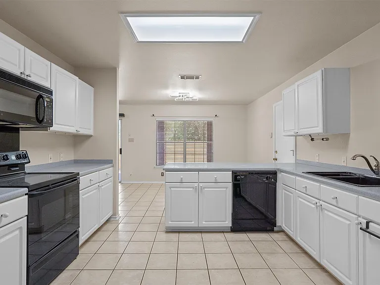 201 Covala Dr — Photo 14