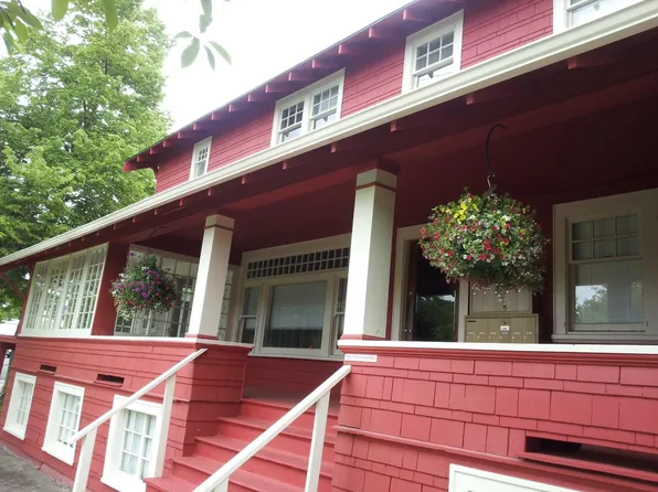 590 Union St NE APT 3, Salem, OR 97301