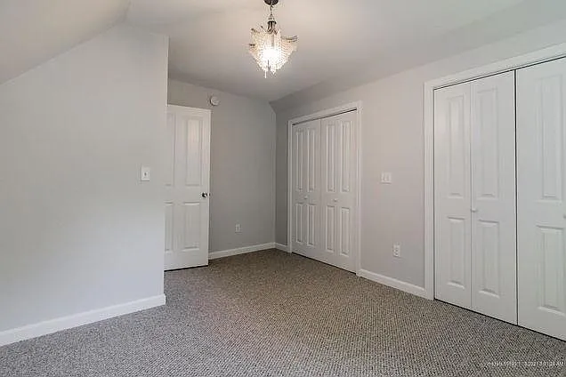 5 Eastman Ave — Photo 42