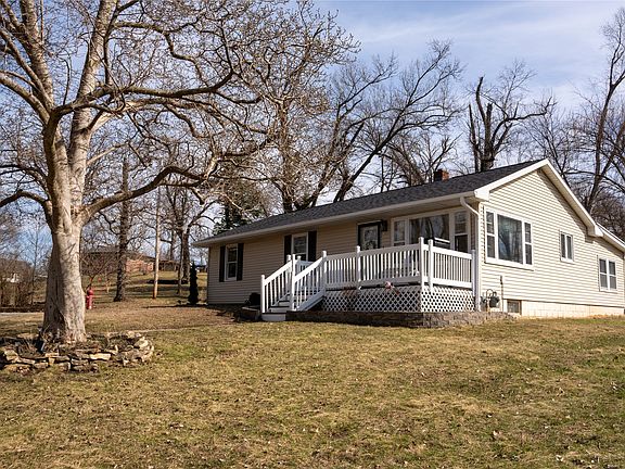 2nd image of 1508 River Blvd