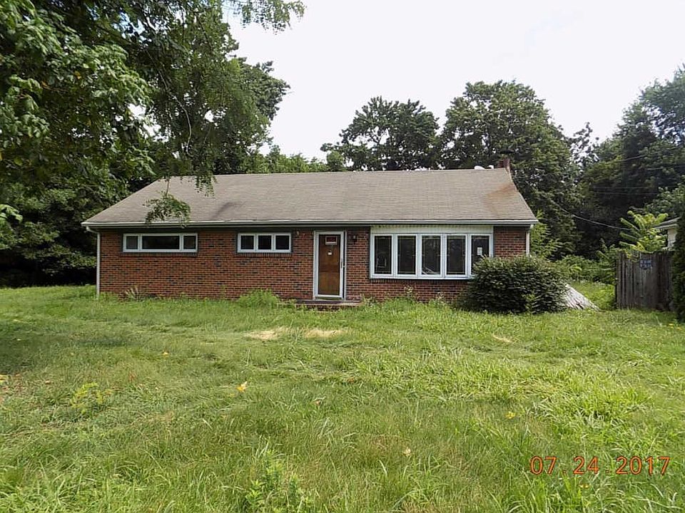 1st image of 574 Deptford Ave