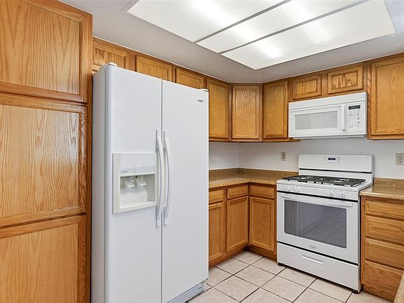 3rd image of 32521 Shifting Sands Trl APT 4