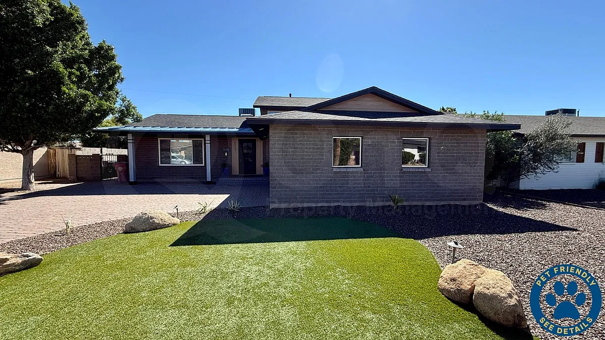 5 bed, 3.5 bath, 2922 sqft, $4,900 — Photo 1