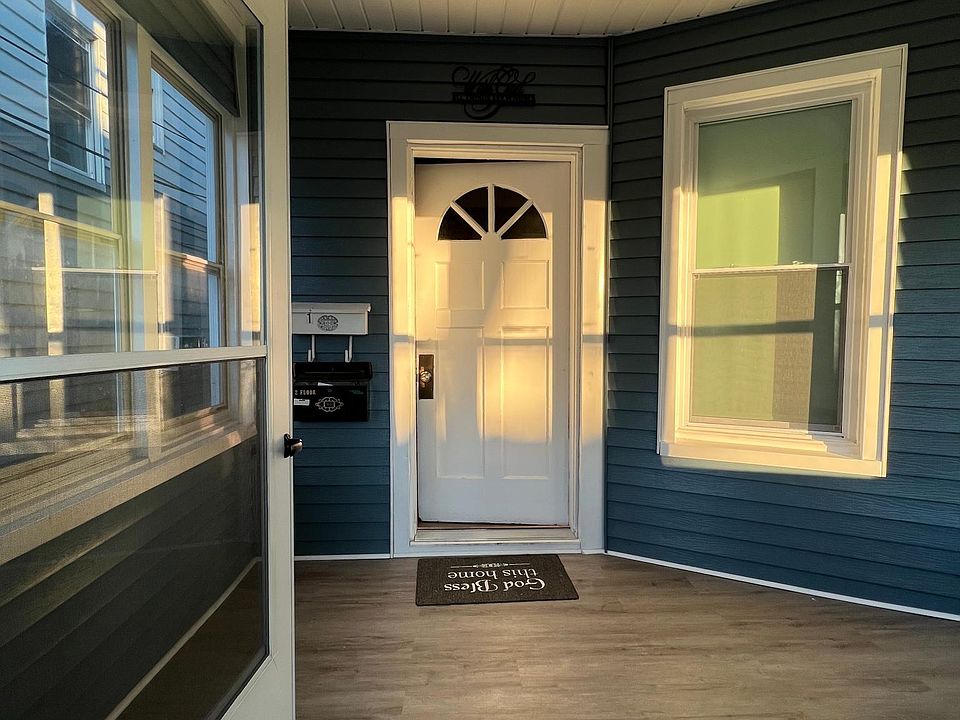 1st image of 78 Union Blvd Floor 2